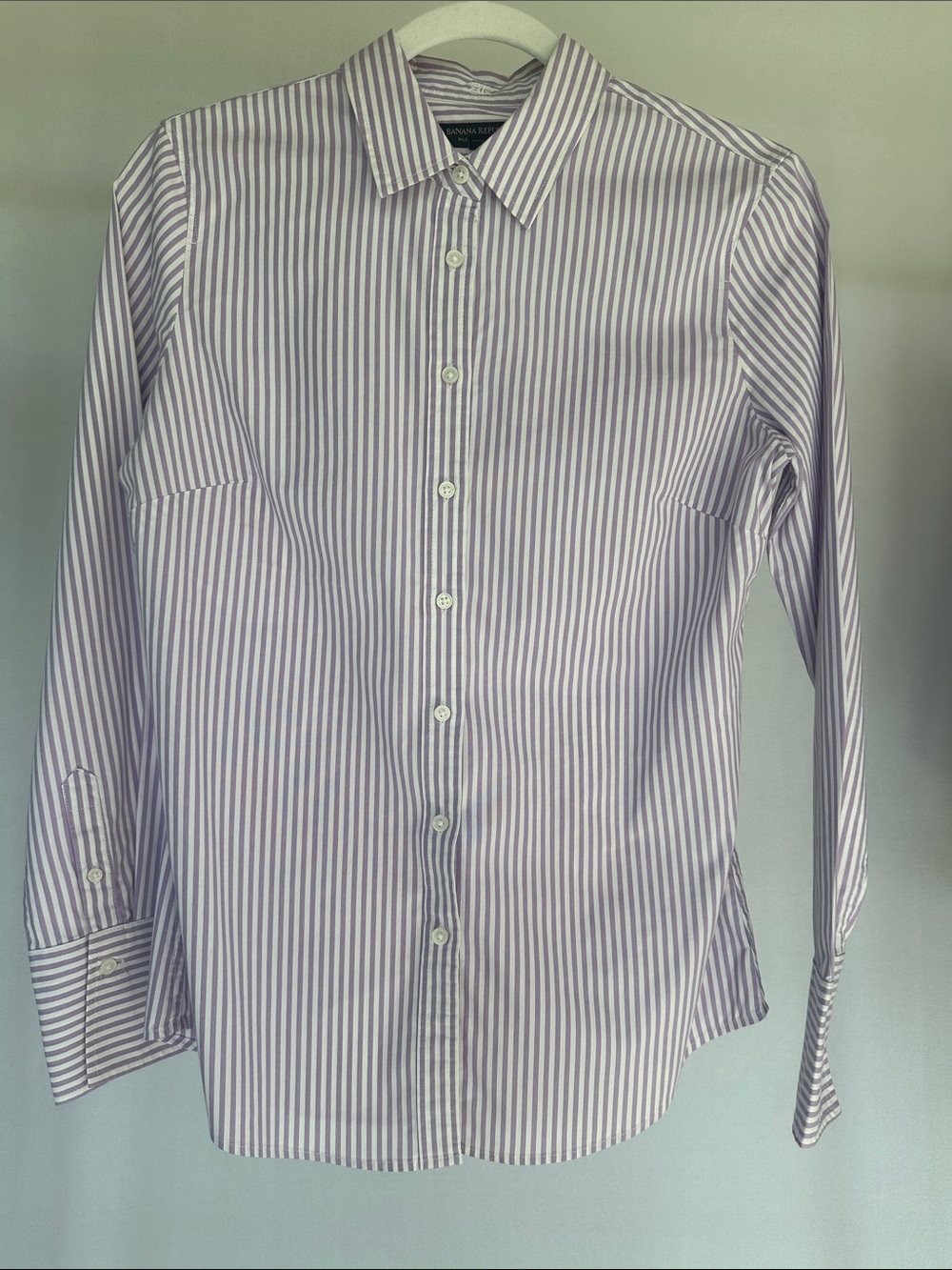 Banana Republic Riley Tailored Fit Lavender and White Striped Dress Shirt Size 4